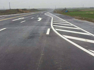 道路划线一般采用什么材料